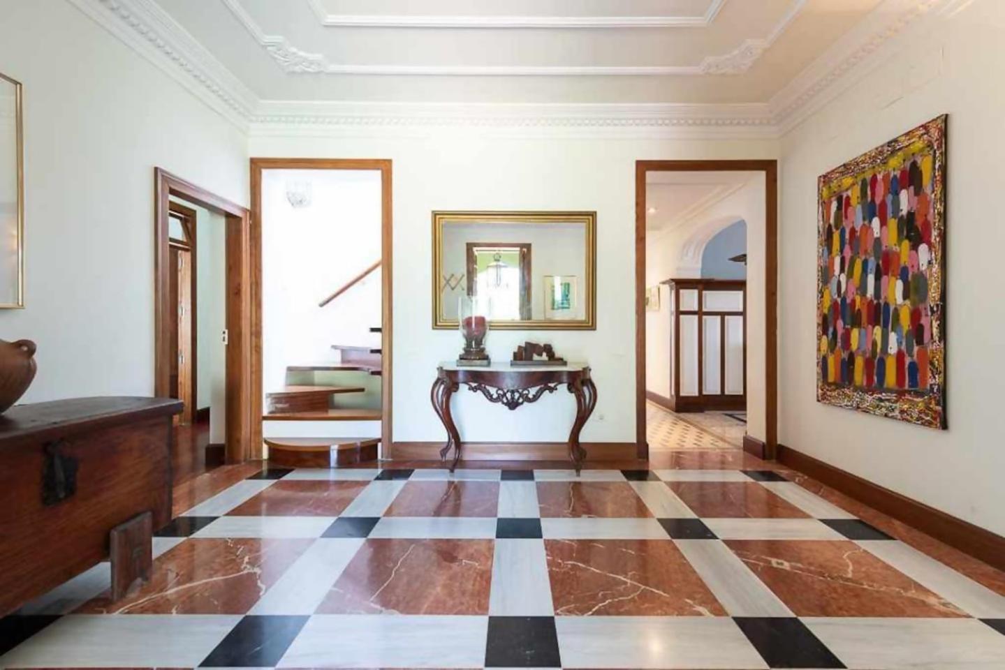 Amplia Villa De Lujo Con Piscina Climatizada Las Palmas de Gran Canaria Eksteriør billede