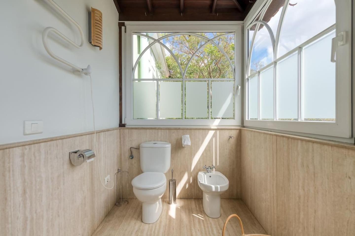 Amplia Villa De Lujo Con Piscina Climatizada Las Palmas de Gran Canaria Eksteriør billede