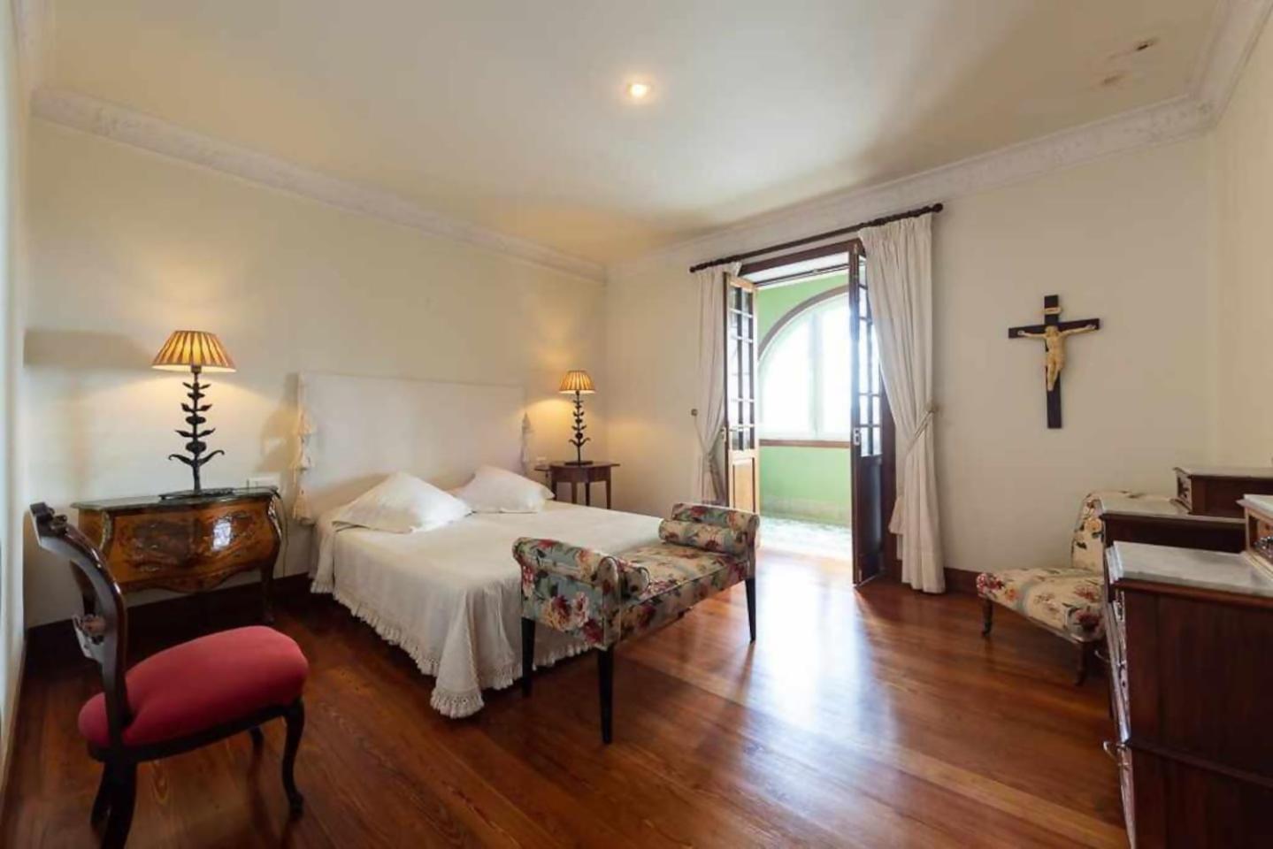 Amplia Villa De Lujo Con Piscina Climatizada Las Palmas de Gran Canaria Eksteriør billede